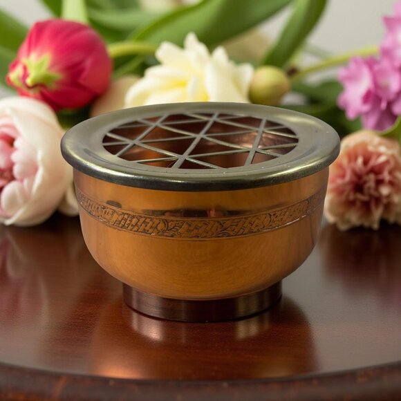 Vintage Copper & Brass Flower Arranging Bowl With Frog Lid Coppercraft Guild - Picture 1 of 8